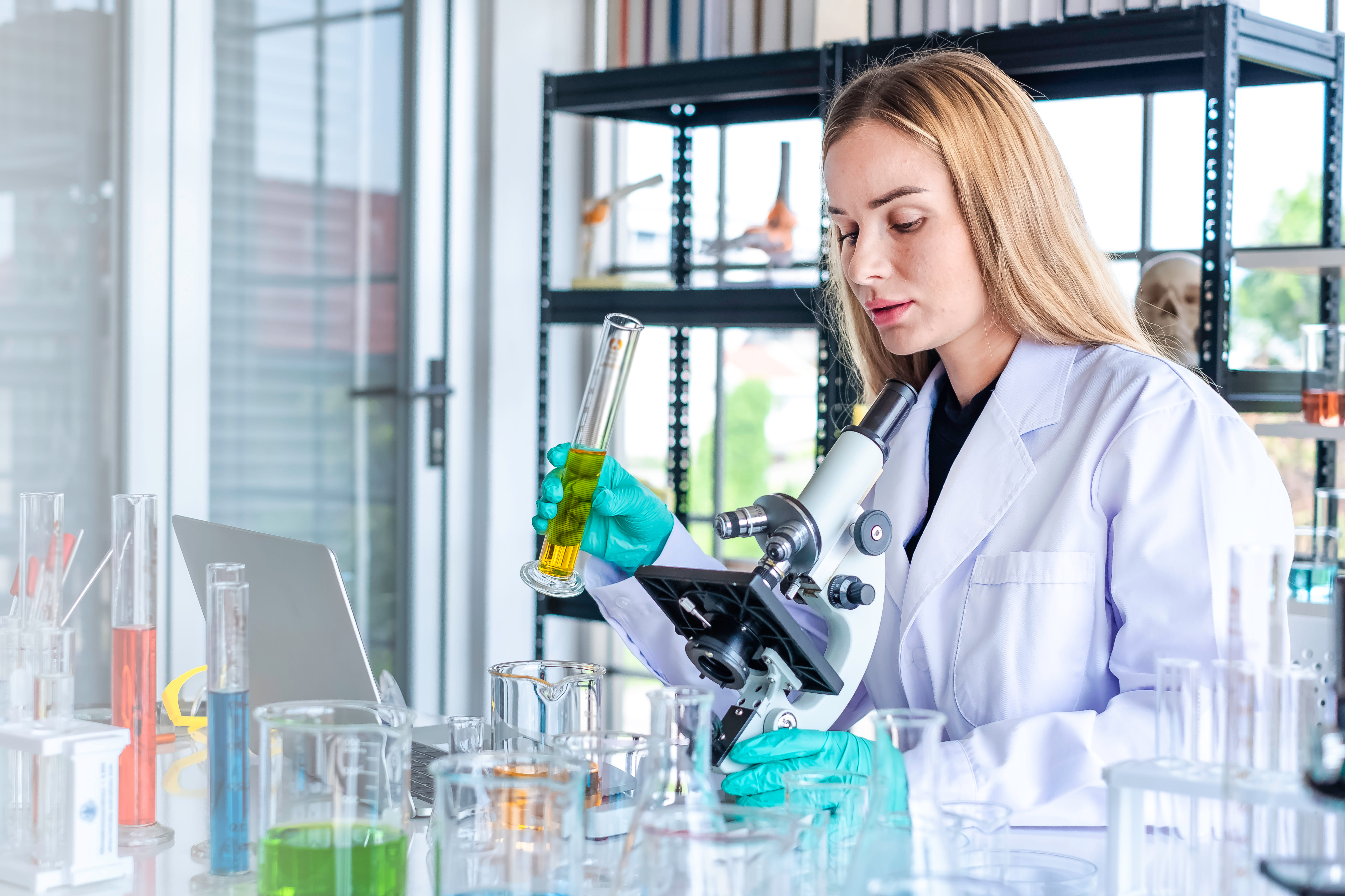 funciones-analista-quimico